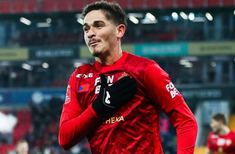 Khellven ficou fora de jogo do CSKA por estar negociando com o Palmeiras &ndash;