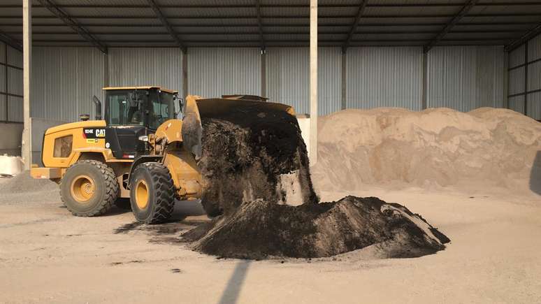 Parte das cinzas utilizadas no composto para a produção de um asfalto mais sustentável