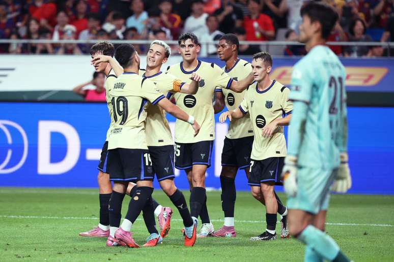 Gavi comemorando seu gol contra o Seoul 