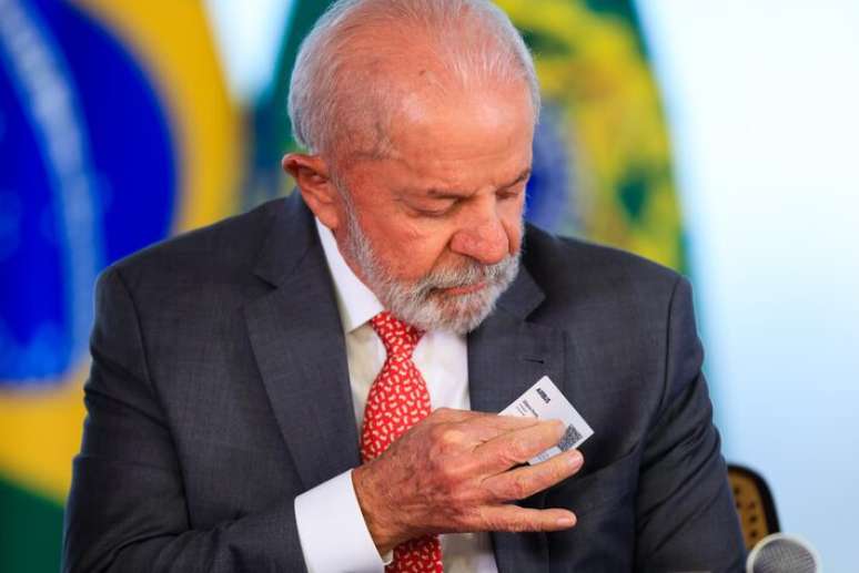 O presidente Luiz Inácio Lula da Silva, durante cerimônia da lei que proíbe o uso de animais em ensino, pesquisa e testes com cosméticos.