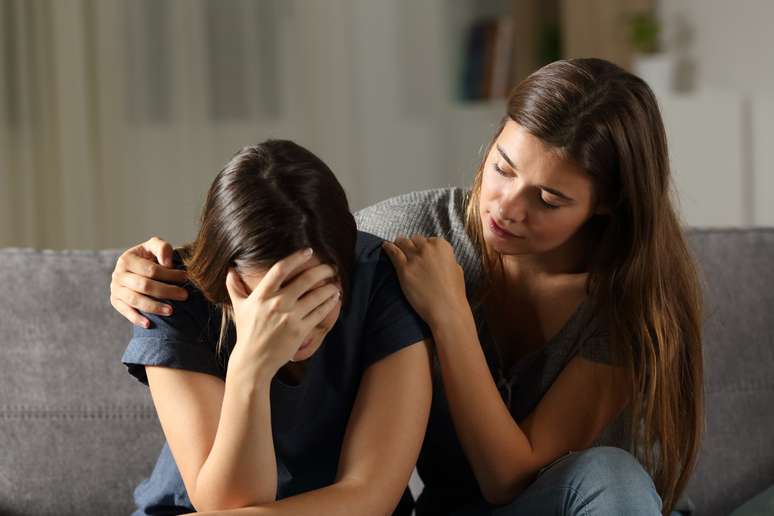 What does it mean when someone always makes a victim, according to psychology