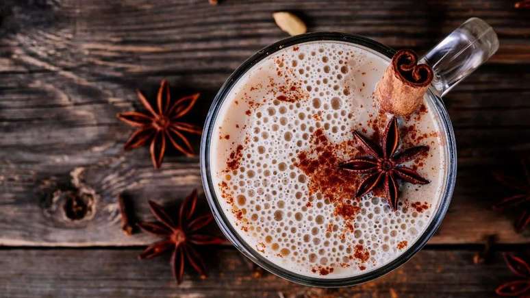O chai é uma bebida com sabor forte e reconfortante