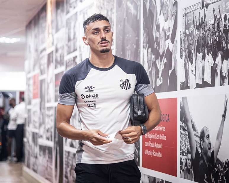 Diego Pituca tem proposta para deixar o Santos &ndash;