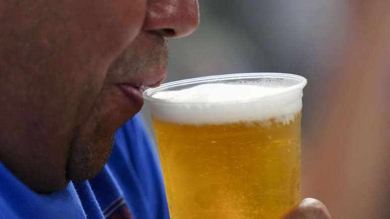 Consumo de cerveja em declínio histórico e taxas alfandegárias: pesadelo das cervejarias alemãs