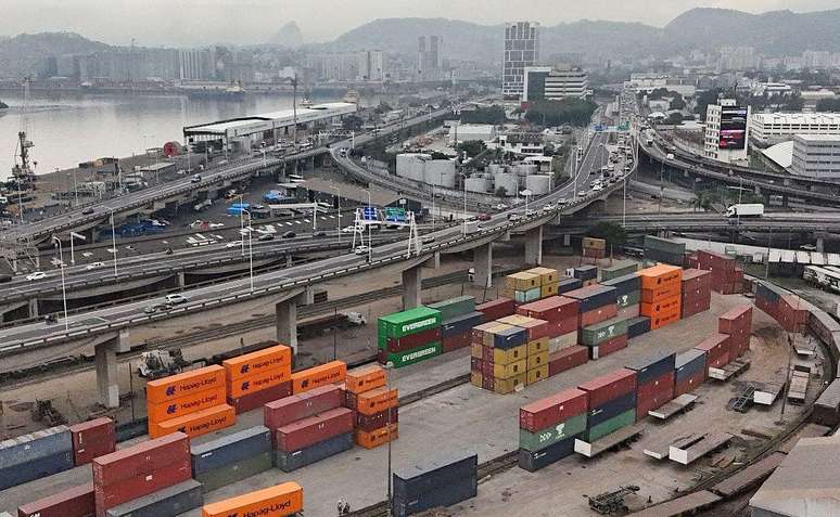 Trump impôs tarifas de 50% sobre produtos brasileiros, mas cerca de 700 ítens foram isentos