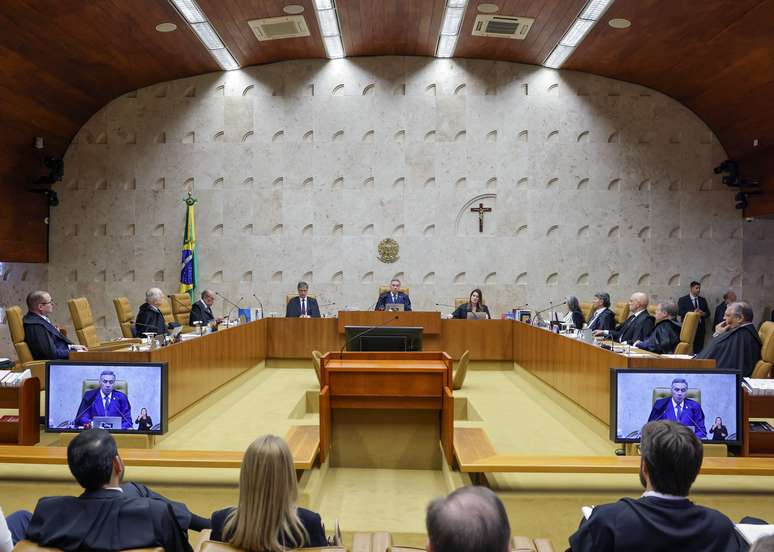STF defende 'inexcedível' Moraes em 1ª sessão após medidas dos EUA e lembra trama golpista