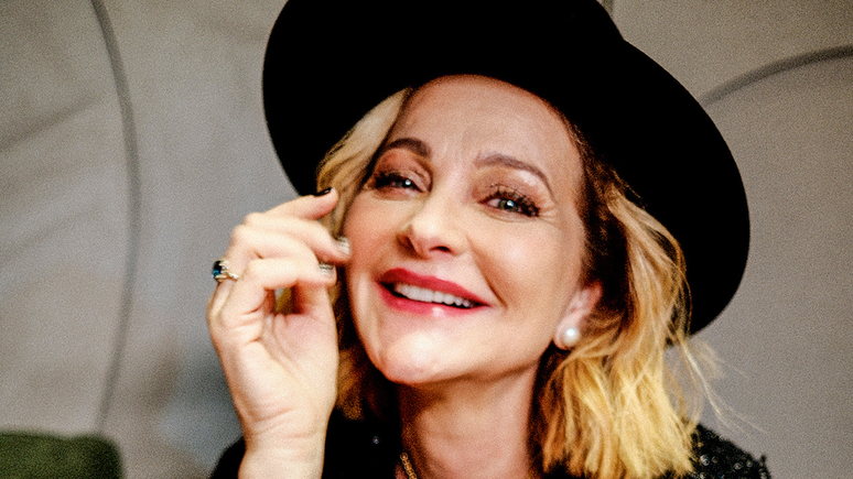 Alexandra Richter revelou mais detalhes de sua trajetória artística