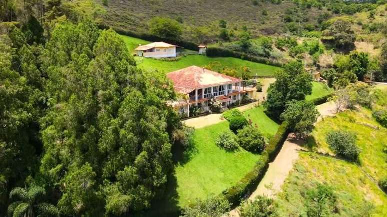 The hereditary dispute prevents the sale of the house of Cid Moreira in Itipava