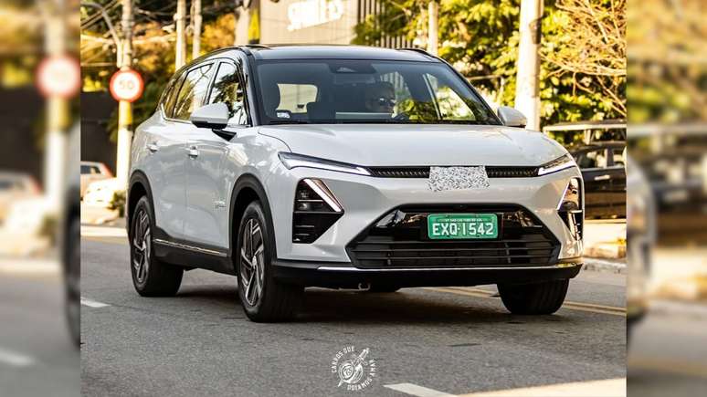 Novo Chevrolet Captiva EV em testes na Av.Europa