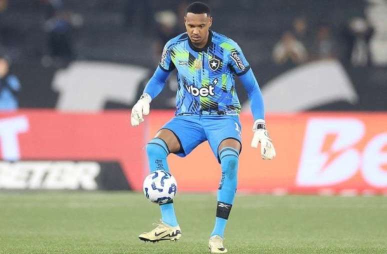 John em ação pelo Glorioso –