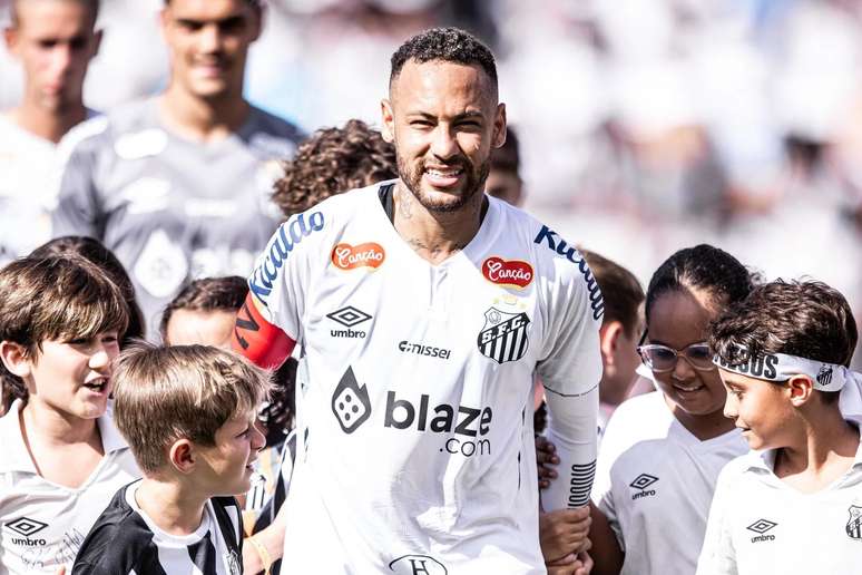 Neymar em campo pelo Santos