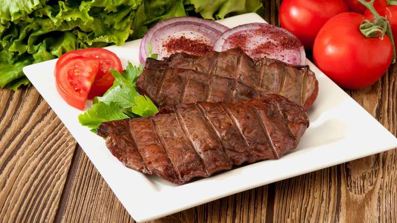 The liver is so rich in vitamin A that it is recommended to consume it only once a week to avoid toxicity