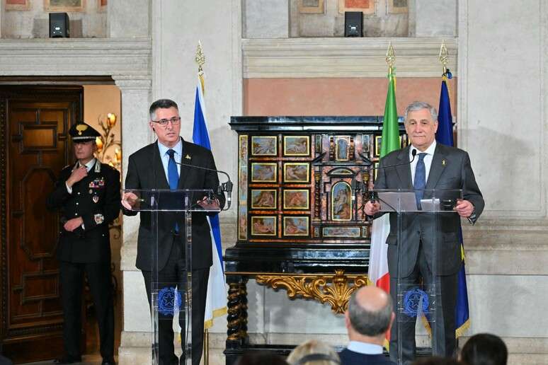 Encontro entre Saar e Tajani em janeiro, em Roma