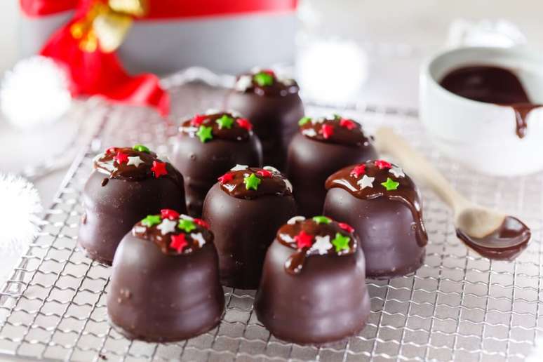 Maria-Mole with chocolate glaze 