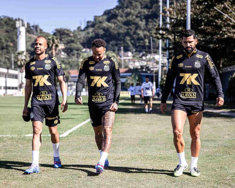 Neymar teve semana tranquila para buscar sequência –