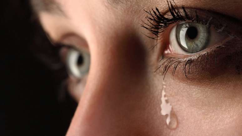 Did you know that crying is good for health? Discover the reason!