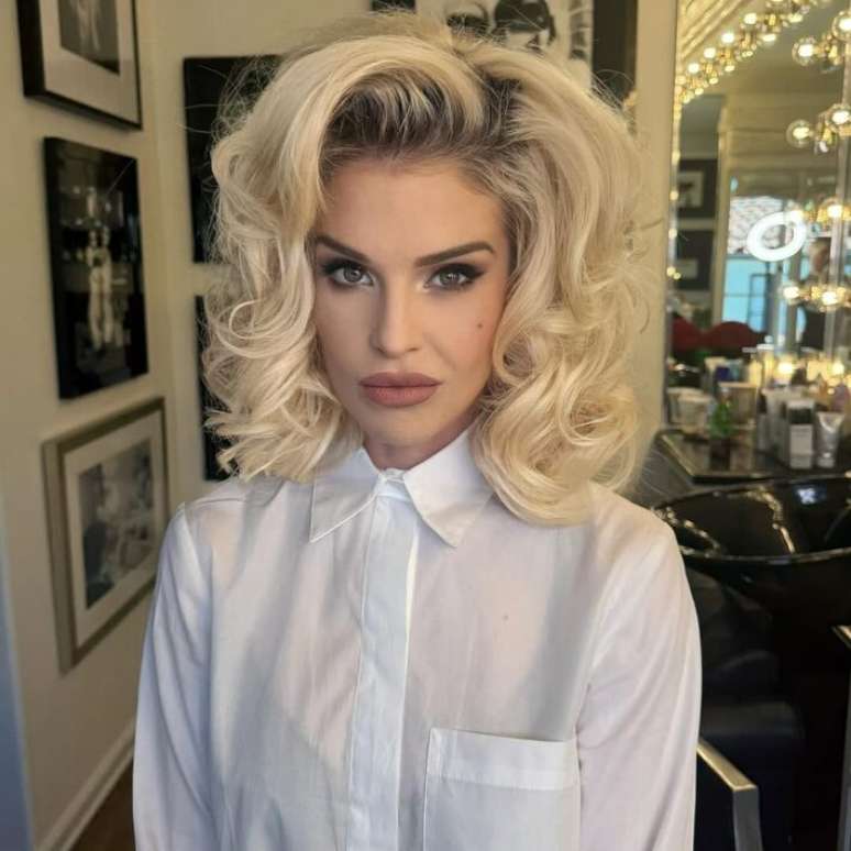 Kelly Osbourne compartilhou mensagem de agradecimento aos fãs após a morte de Ozzy