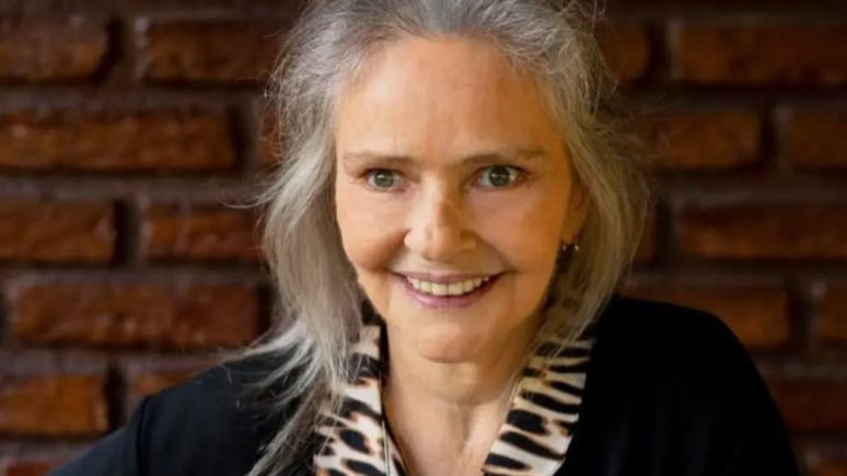 Angela Ro Ro, an icon of Brazilian music, dies at 75 Angela Ro Ro, an icon of Brazilian music, dies at 75
