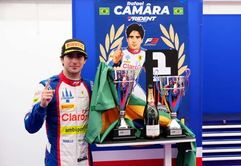 Rafael Câmara é o segundo piloto brasileiro a conquistar o título da Fórmula 3 