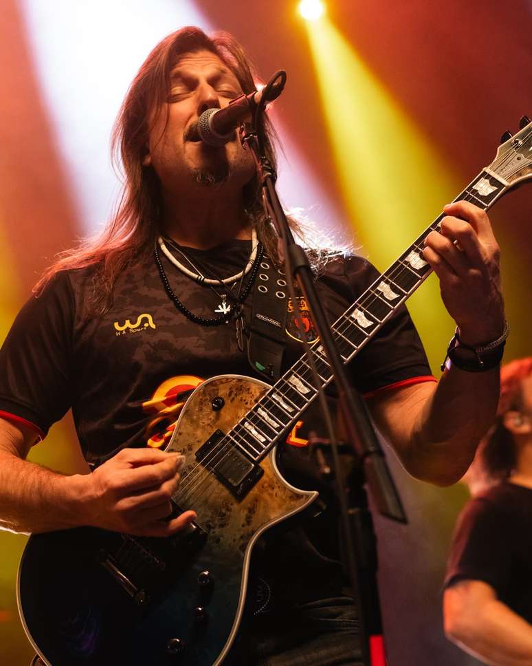 Rafael Bittencourt, guitarrista do Angra -