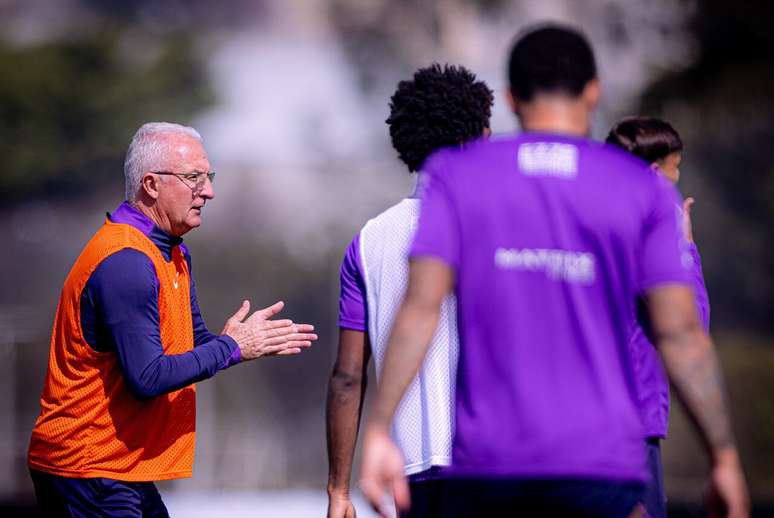 Dorival J&uacute;nior encerra prepara&ccedil;&atilde;o para d&eacute;rbi decisivo &ndash;