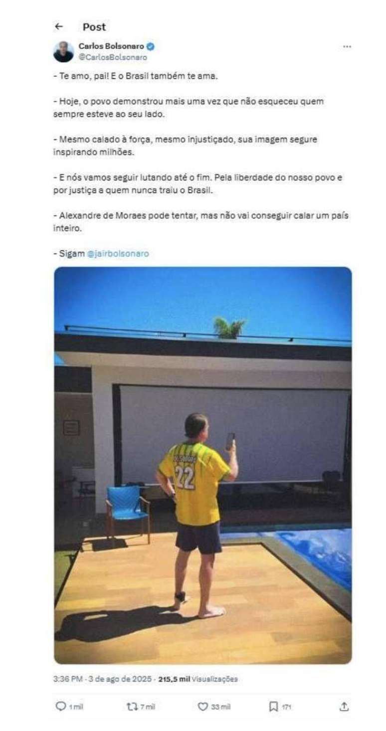 Captura de tela do perfil de Carlos Bolsonaro, que publicou imagem do pai acompanhada do pedido "sigam @jairbolsonaro"