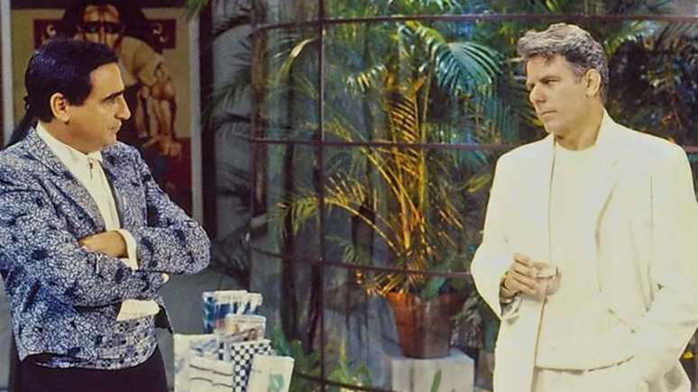 Ti-Ti-Ti estreou há 40 anos; autor da obra processou veículo por antecipar final da novela