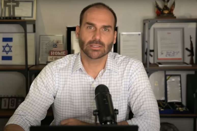 Eduardo Bolsonaro já criticou prisão domiciliar no passado, pedindo penas mais duras.