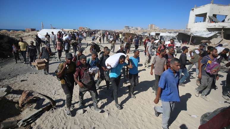 Netanyahu decide ocupar inteiramente a Faixa de Gaza, diz TV israelense