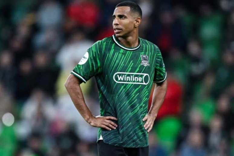 Victor S&aacute; segue na mira do Corinthians &ndash;