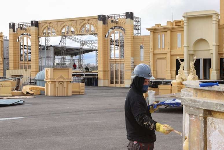 Montagem do Palco S&atilde;o Paulo Square no The Town.