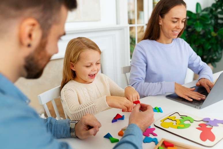 Know 7 fundamental values to teach children