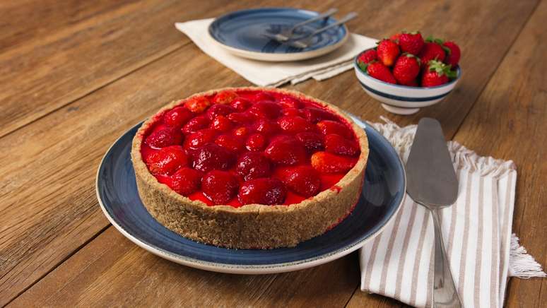 Novelty: Mirrorring pie is strawberry of love in family formed