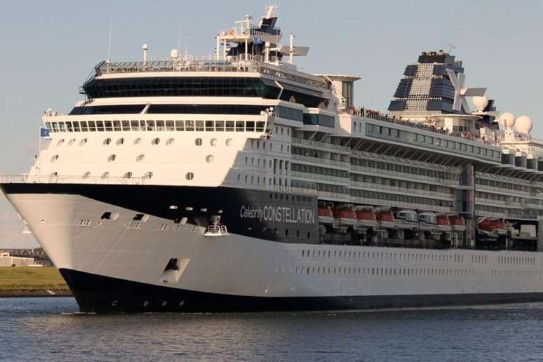 The celebrity cruise ship is drifting on the Italian coast during a current interruption