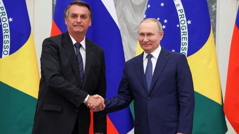 Bolsonaro e Putin durante encontro em fevereiro de 2022, em Moscou