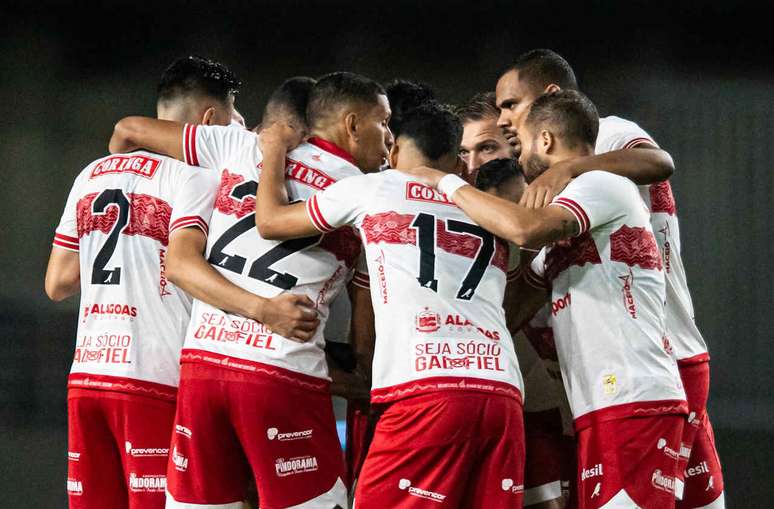 CRB busca fazer história no torneio nacional /