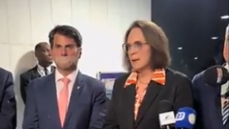 V&Iacute;DEO: Damares, ex-ministra de Bolsonaro pede perd&atilde;o ao PT &lsquo;em nome dos conservadores&rsquo;