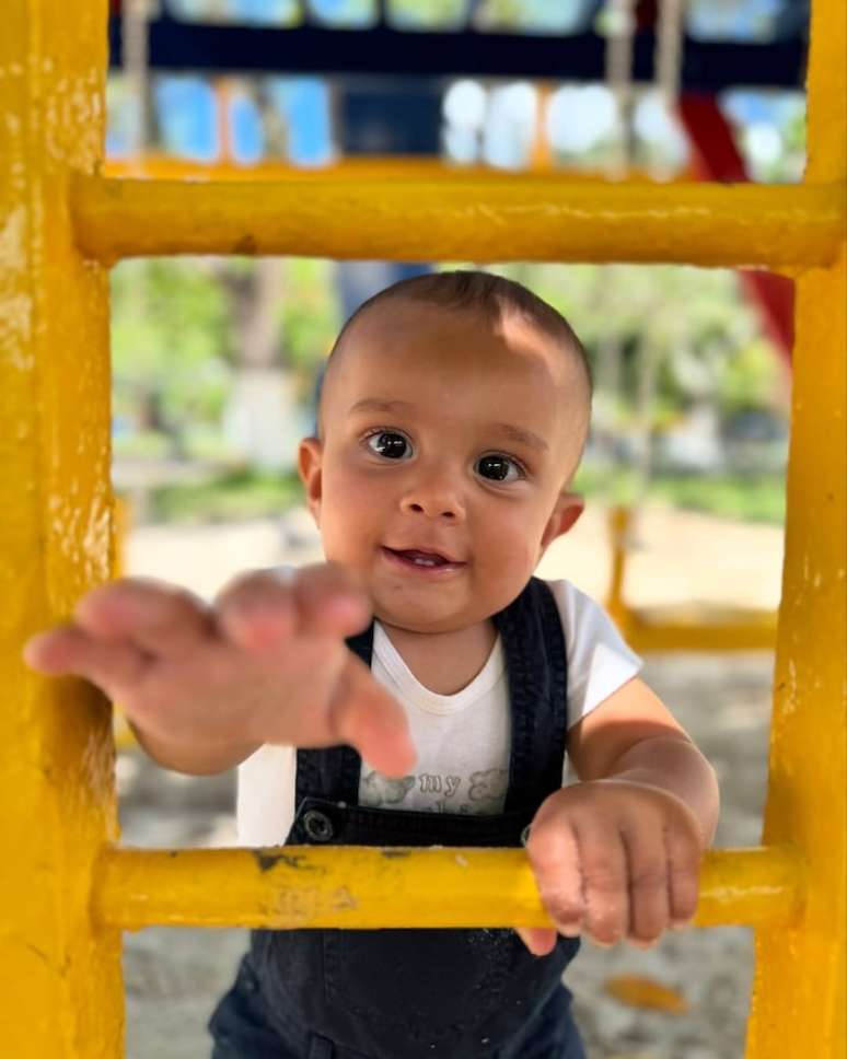 Est&ecirc;v&atilde;o, sexto filho de Let&iacute;cia e Juliano Cazarr&eacute;