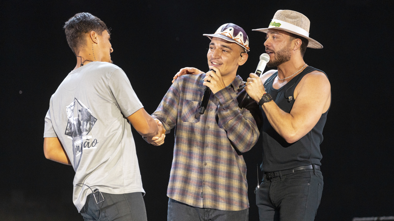 João Gomes assume nova fase e lança música com Safadão para explodir nas redes
