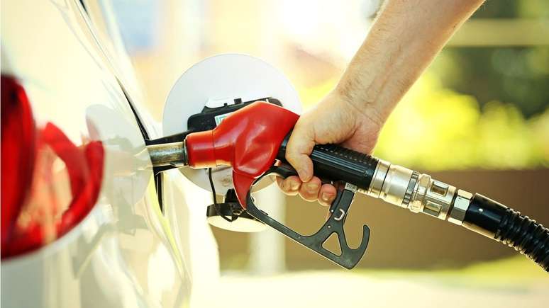 Gasolina ainda é mais vantajosa em SP, MT, MS e PR, aponta Veloe/Fipe
