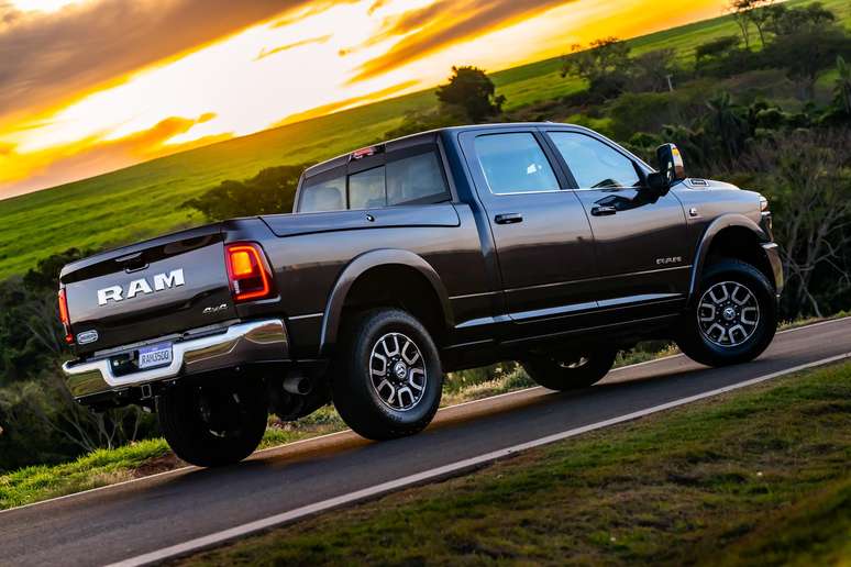 Ram 3500 Laramie Longhorn