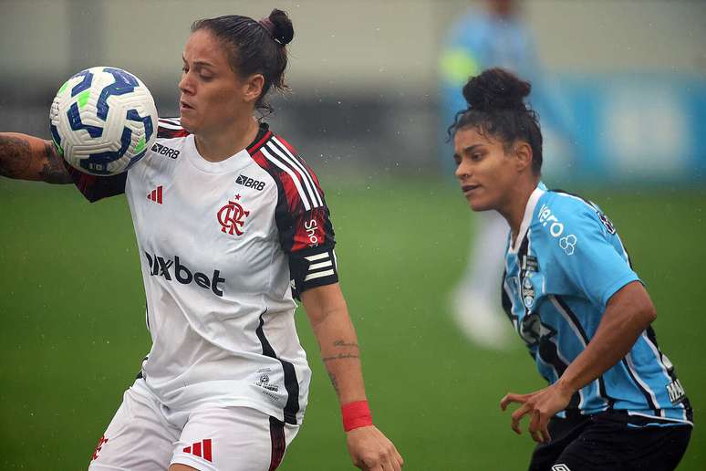 Flamengo passou com a quinta melhor campanha: 27 pontos em 15 jogos –