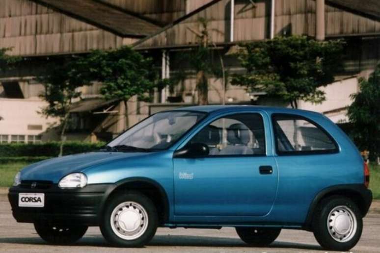 Chevrolet Corsa chegou ao Brasil em 1994 e se tornou sucesso de público e crítica