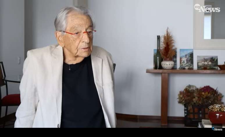 Gabeira na entrevista ao 'My News': jornalista reclama da atua&ccedil;&atilde;o da imprensa em rela&ccedil;&atilde;o aos bolsonaristas presos