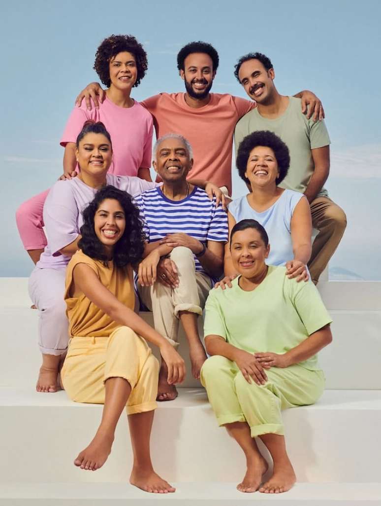 Gilberto Gil compartilhou foto ao lado dos filhos