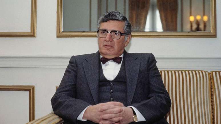 Julio C&eacute;sar Turbay, av&ocirc; de Uribe Turbay e ex-presidente da Col&ocirc;mbia.