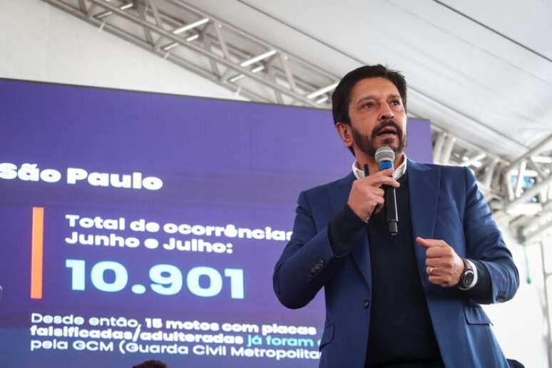 Ricardo Nunes disse que ir&aacute; enviar novo of&iacute;cio ao governo federal pedindo a volta dos lacres nas motos e ve&iacute;culos.