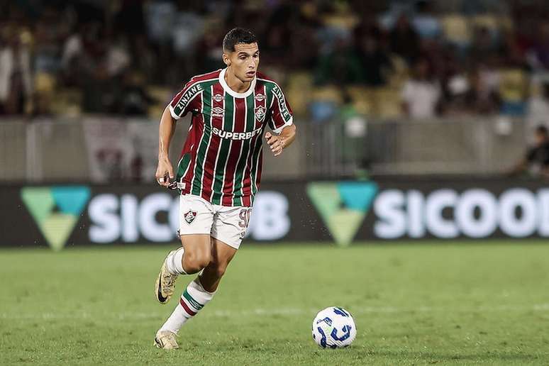 Serna tem se destacado no Fluminense desde o fim do Mundial de Clubes &ndash;