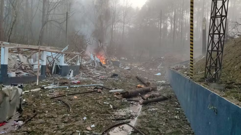 Explosão em fábrica de explosivos deixa mortos e desaparecidos na Grande Curitiba