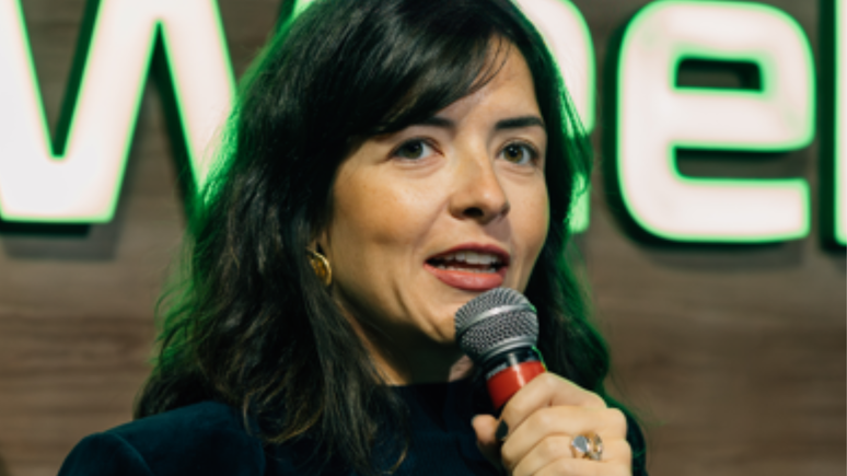 Juliana Moura Bueno, do Google, durante a Climate Week 2025